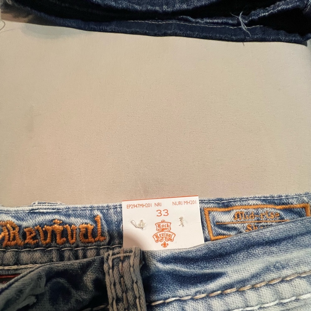 Brand new. Never worn